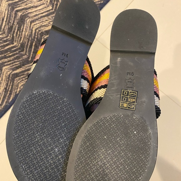 Tory Burch Black Sandals with Multicolor Straps - Picture 5 of 6